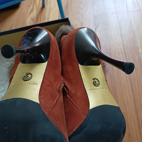 NWT, Beyoncé's brandVINTAGE House of Dereon Rust Janette boots, size 8 - Picture 4 of 7